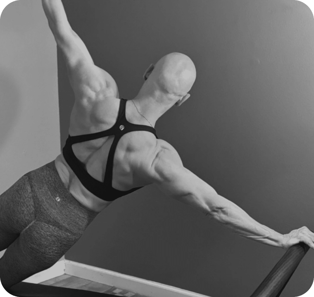 Reformer Star pose gray@2x